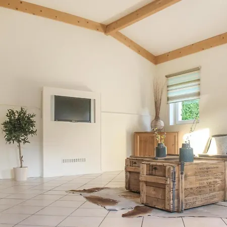 דירה Vakantiewoning 4 *