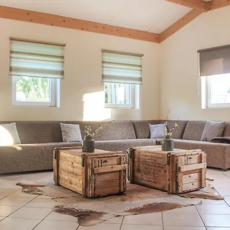 Vakantiewoning 4 דירה סימפלוולד